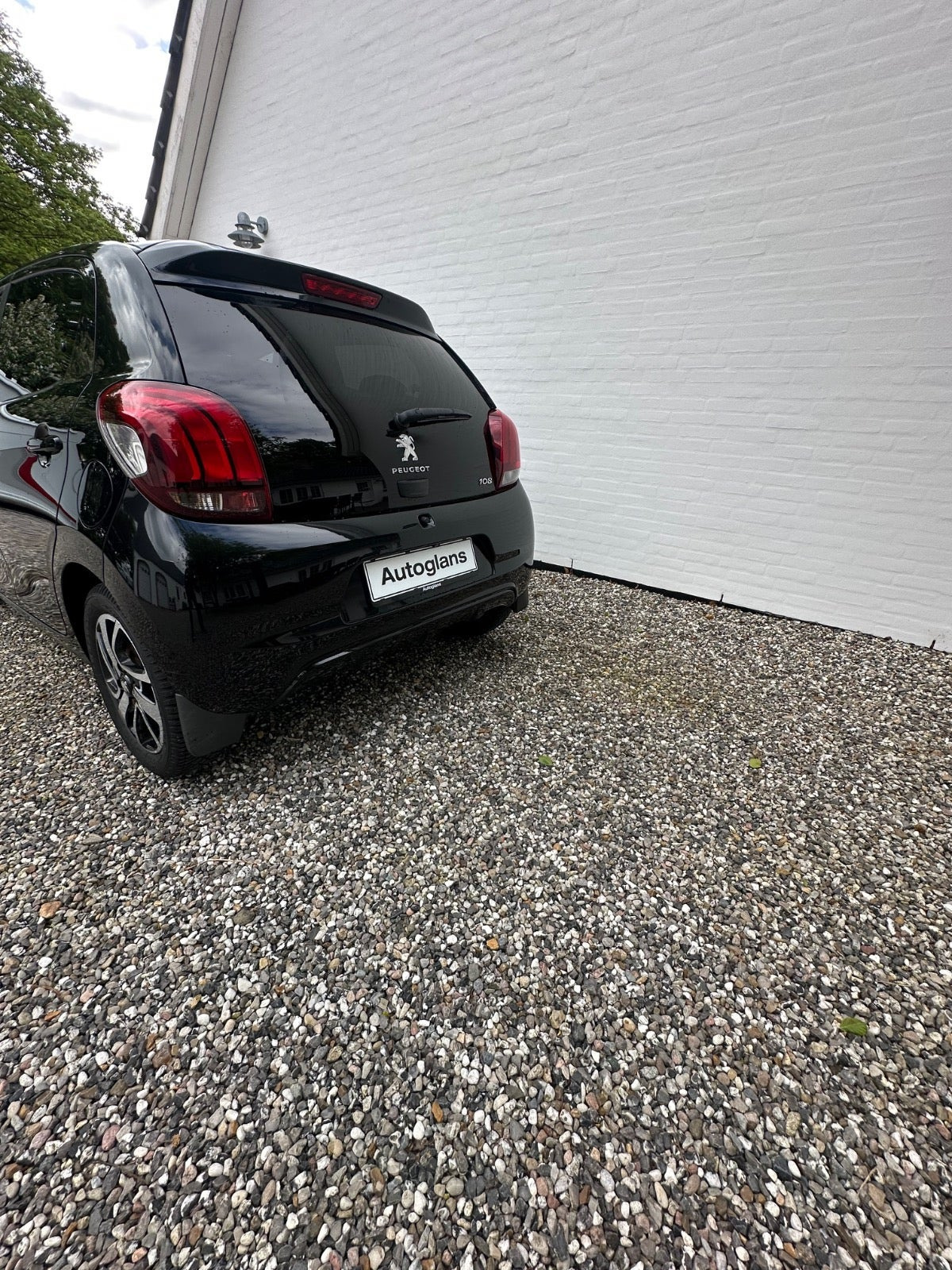 Sort Peugeot 108 fra 2017
