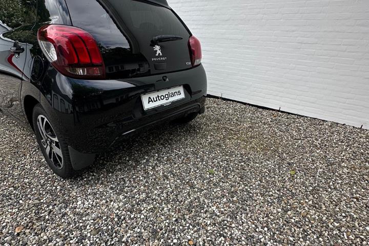 Sort Peugeot 108 fra 2017