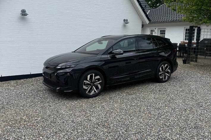 Sort Skoda Enyaq fra 2026