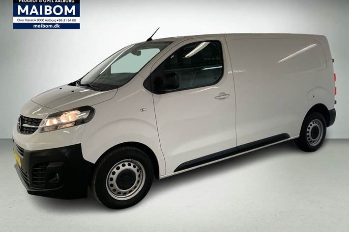 Hvid Opel Vivaro fra 2019