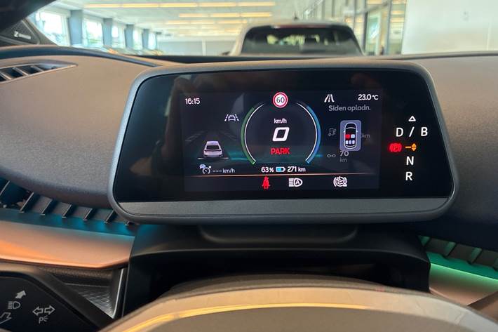 Blå Cupra Tavascan fra 2025
