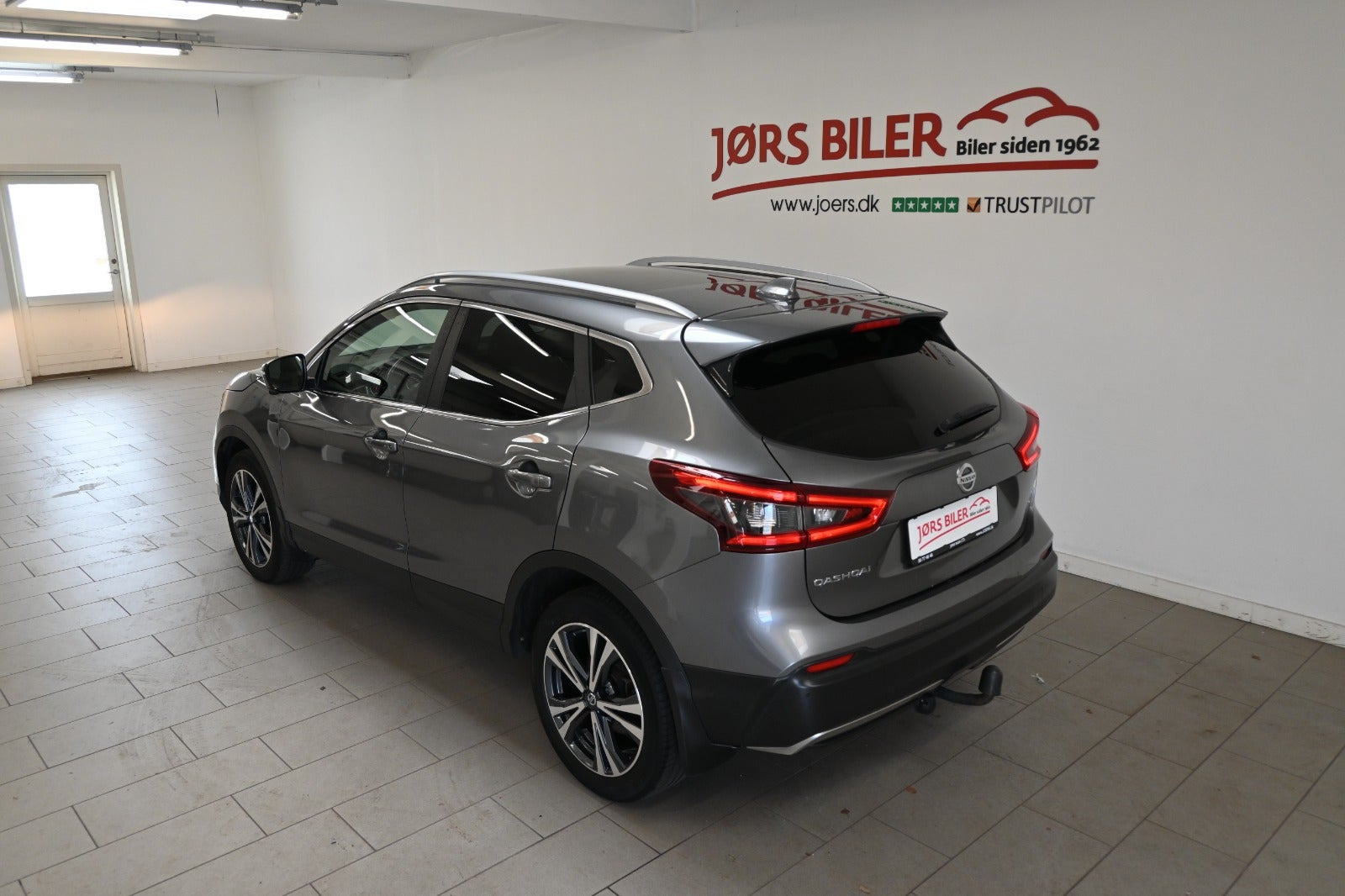 Grå Nissan Qashqai fra 2018