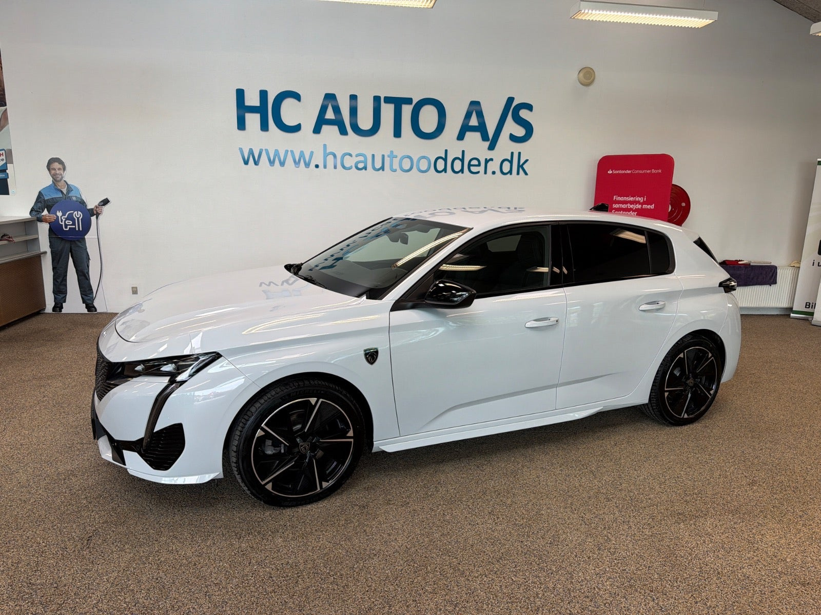 Hvid Peugeot E-308 fra 2023