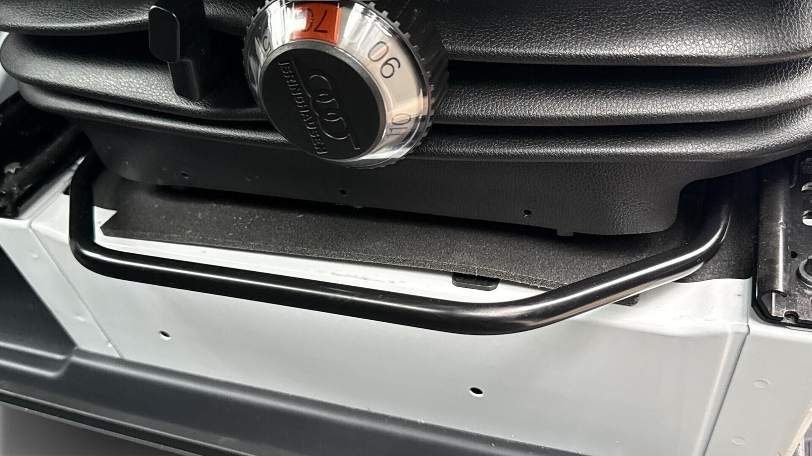 Hvid Mercedes Sprinter 317 fra 2025