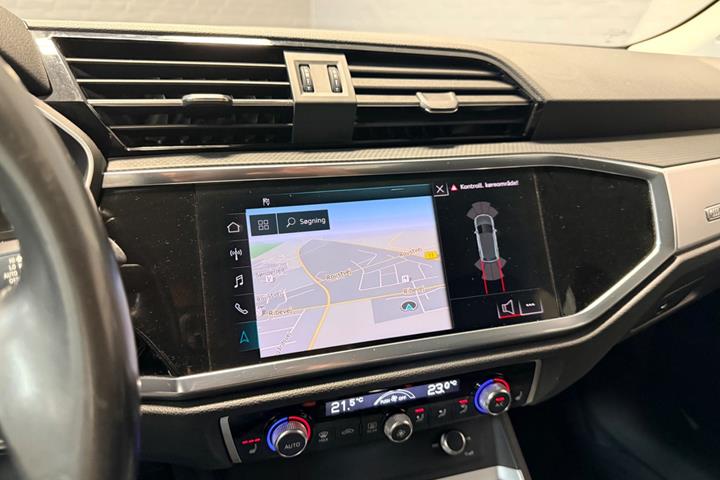 Grå Audi Q3 fra 2019