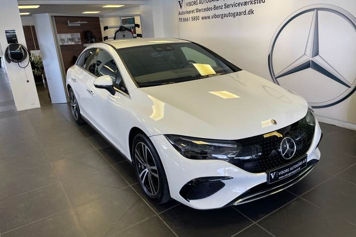 Hvid Mercedes EQE350 fra 2023