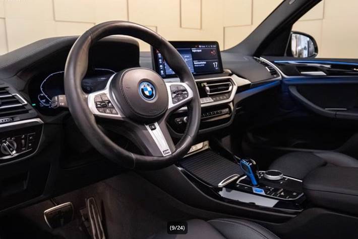Hvid BMW iX3 fra 2023