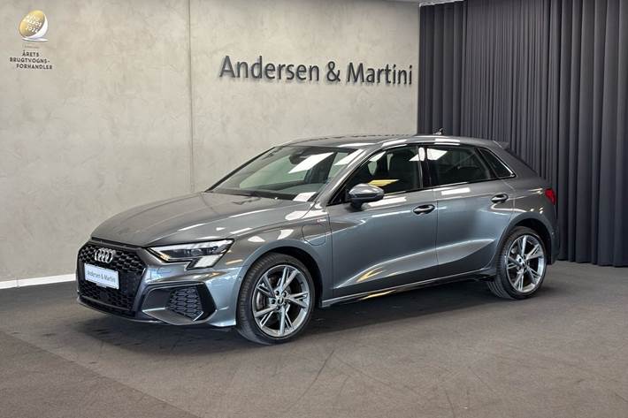 Grå Audi A3 fra 2021