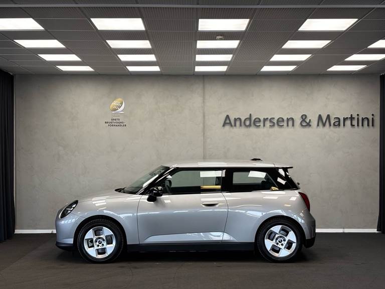 Mini Cooper SE EL Essential Trim Option Level XS 218HK 3d Aut.