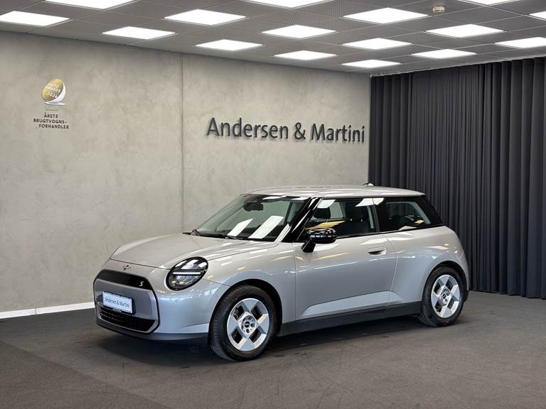 Mini Cooper SE EL Essential Trim Option Level XS 218HK 3d Aut.