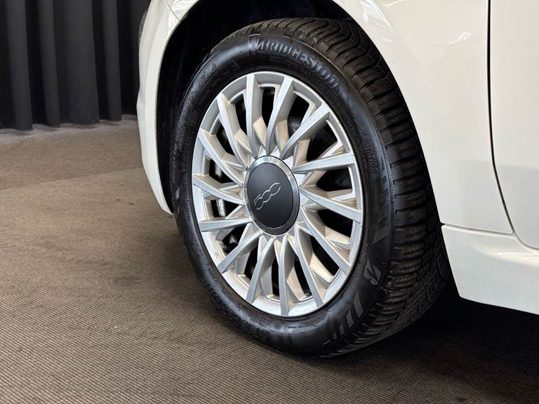 Fiat 500 1,0 Mild hybrid Lounge Plus 70HK 3d 6g