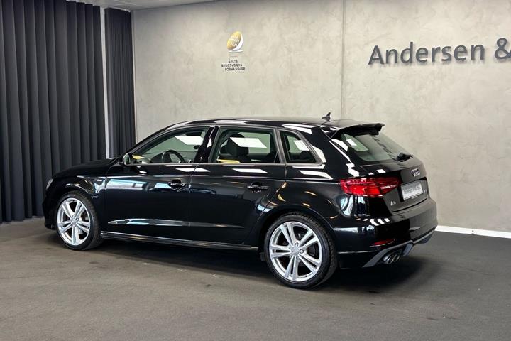 Sort Audi A3 fra 2019