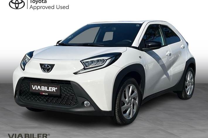 Hvid Toyota Aygo X fra 2024
