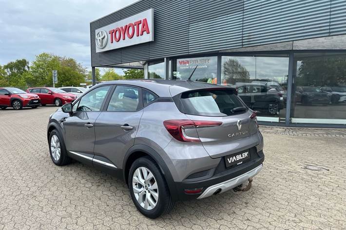 Sort Renault Captur fra 2020