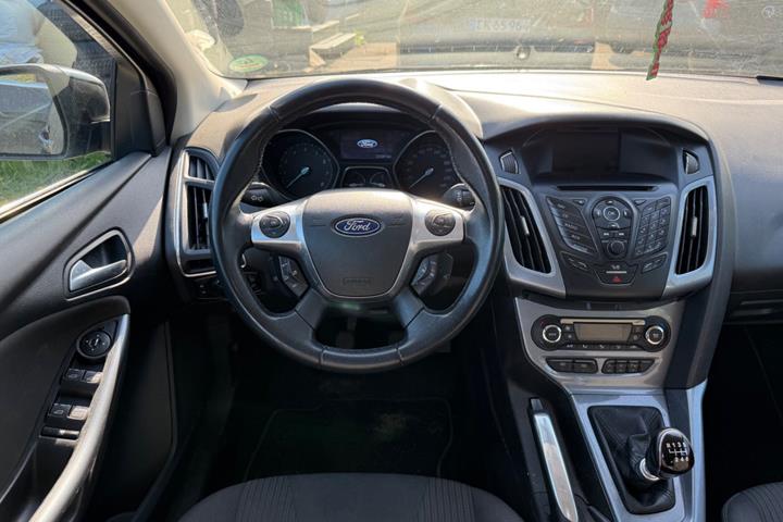 Sort Ford Focus fra 2011