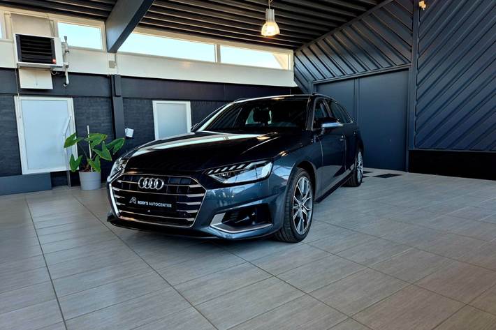 Grå Audi A4 fra 2021