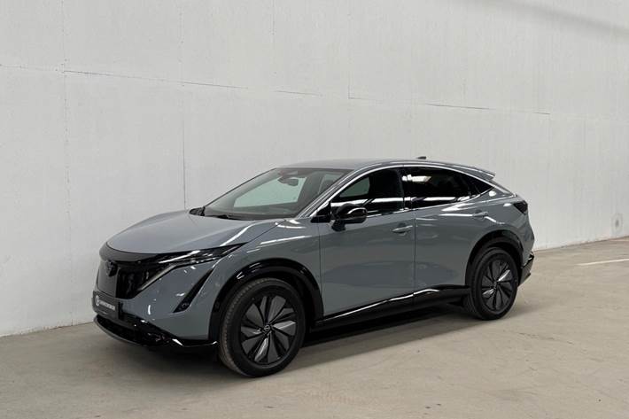 Grå Nissan Ariya fra 2025