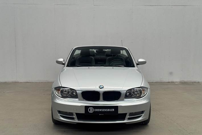 Sølv BMW 118i fra 2009