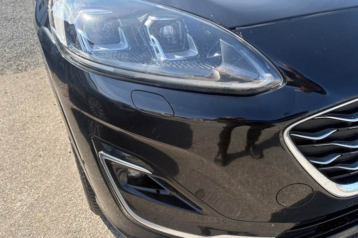 Sort Ford Kuga fra 2020