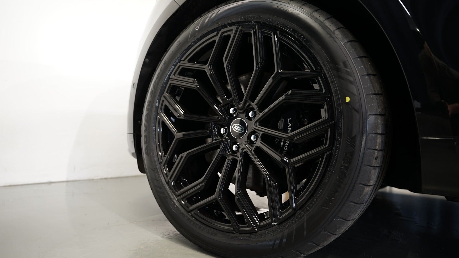 Sort Land Rover Range Rover sport fra 2024