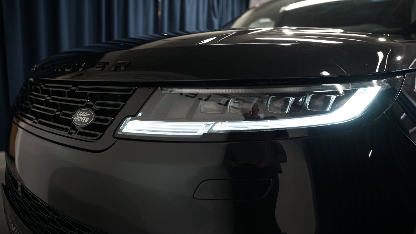 Sort Land Rover Range Rover sport fra 2024