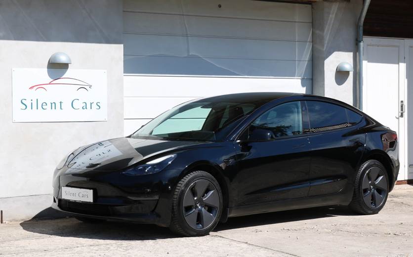 Tesla Model 3 Long Range RWD