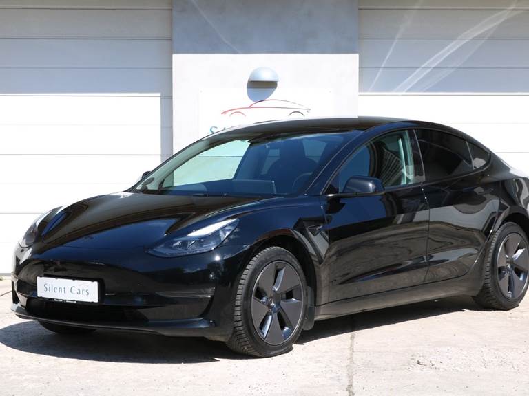Tesla Model 3 Long Range RWD