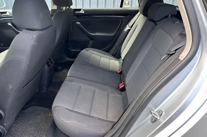 Sølv VW Golf VI fra 2012