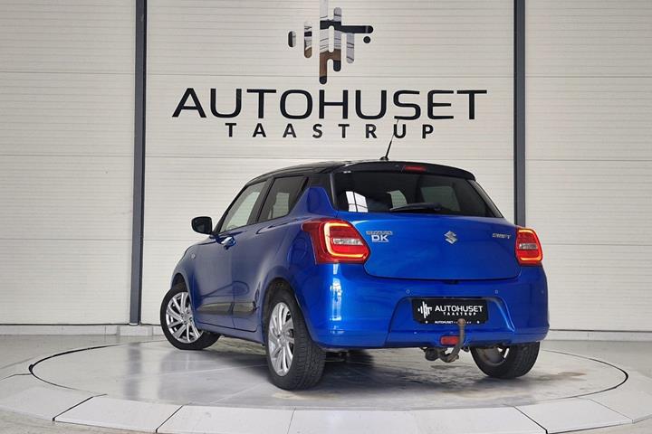 Blå Suzuki Swift fra 2020