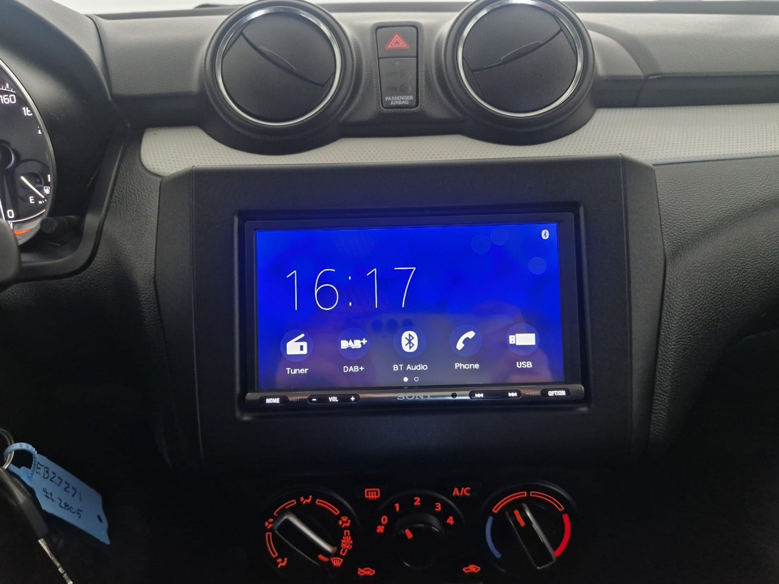 Blå Suzuki Swift fra 2020
