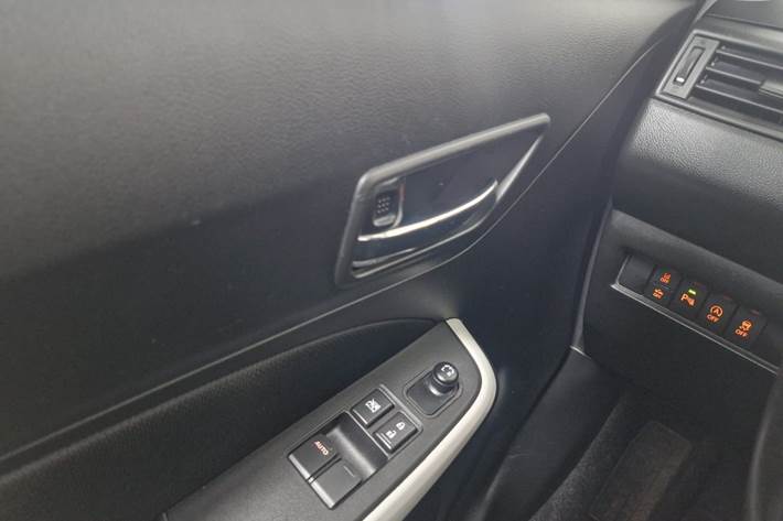 Blå Suzuki Swift fra 2020