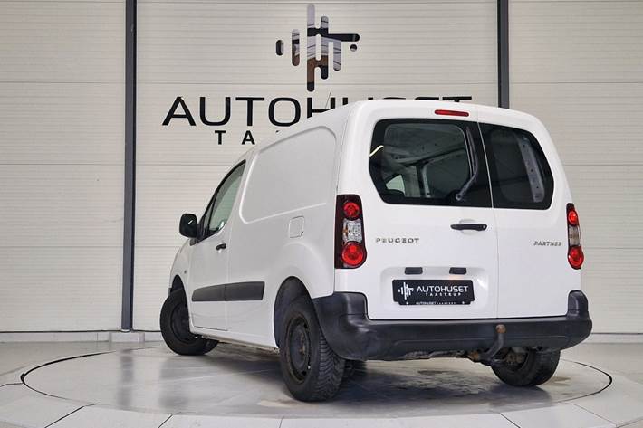 Hvid Peugeot Partner fra 2016