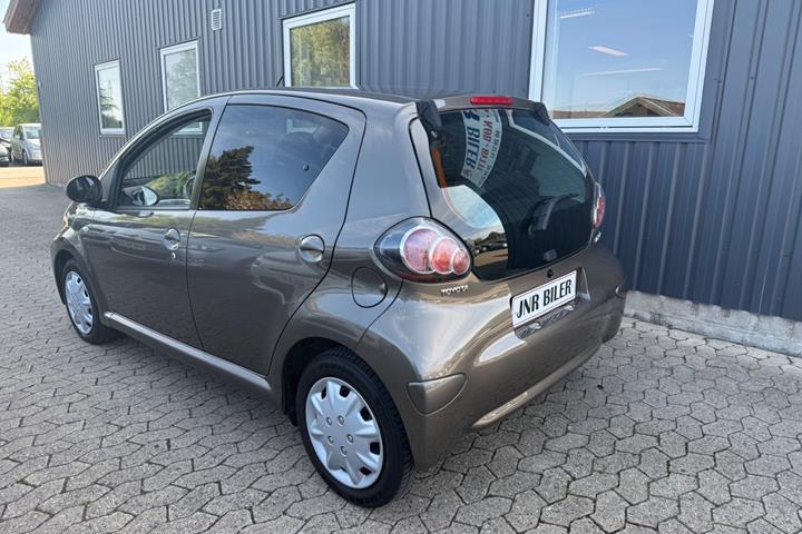 undefined Toyota Aygo fra 2012
