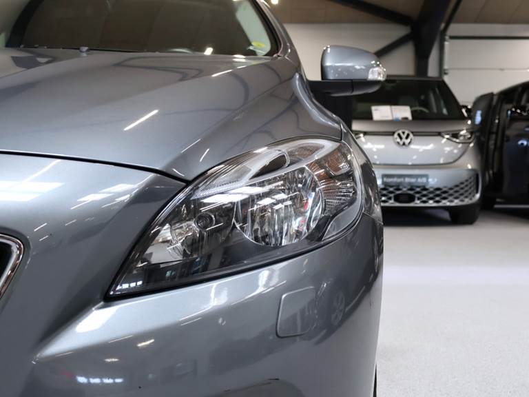 Volvo V40 2,0 D2 120 Kinetic