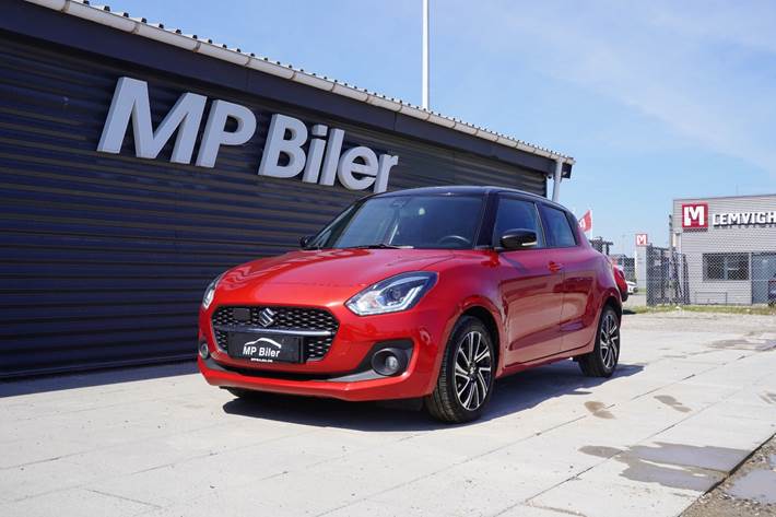 Rød Suzuki Swift fra 2020 set udefra