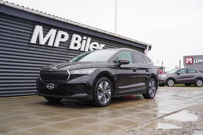 Sort Skoda Enyaq fra 2023