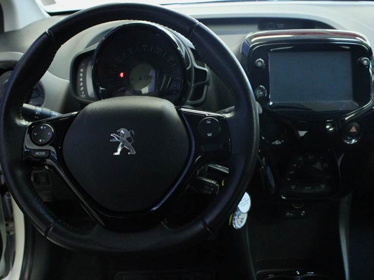 Peugeot 108 1,0 e-VTi 72 Allure+