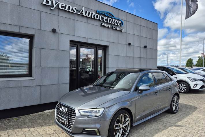 Sølv Audi A3 fra 2017