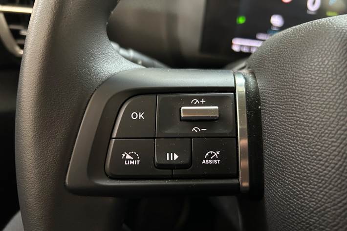 Grå Citroën ë-C4 X fra 2025