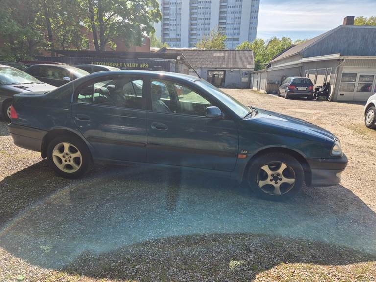 Toyota Avensis 1,8 Sol