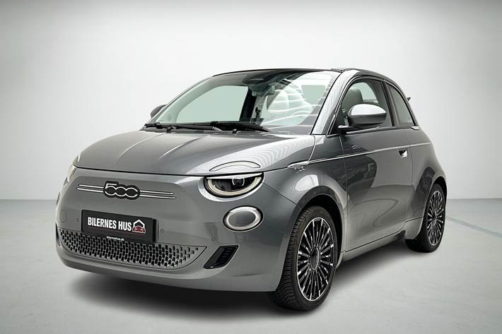 Hvid Fiat 500e fra 2023