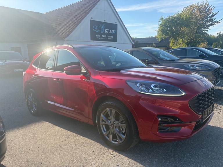 Ford Kuga 2,5 PHEV ST-Line X CVT