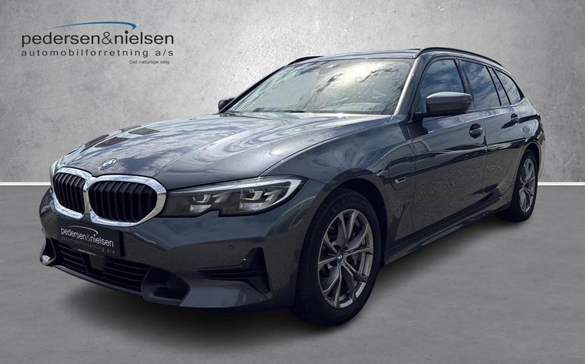 BMW 330e 2,0 Touring Plugin-hybrid Sport Line Steptronic 292HK Stc 8g Aut.