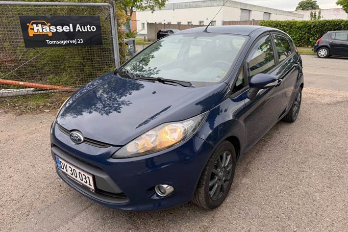 Grøn Ford Fiesta fra 2012