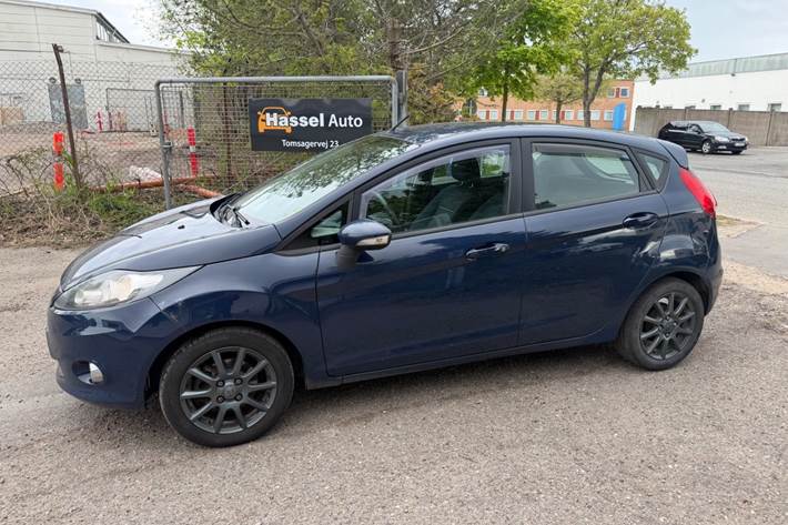 Grøn Ford Fiesta fra 2012