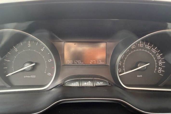 undefined Peugeot 208 fra 2018