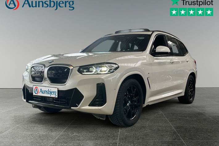 Hvid BMW iX3 fra 2022
