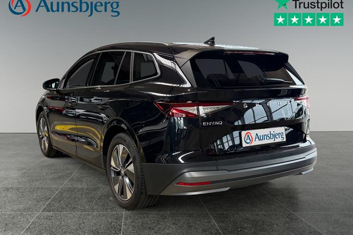Sort Skoda Enyaq fra 2023