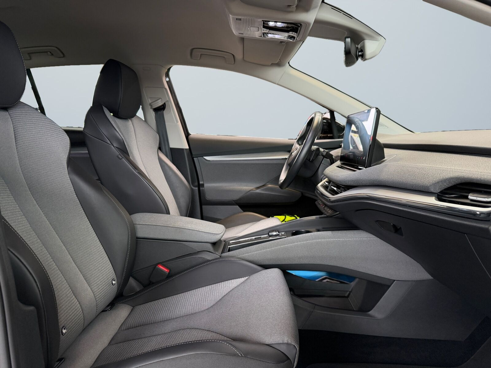 Sort Skoda Enyaq fra 2023