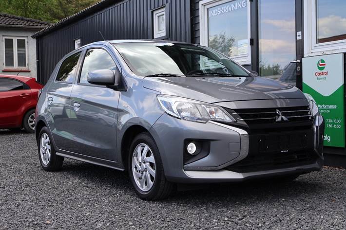 Grøn Mitsubishi Space Star fra 2023